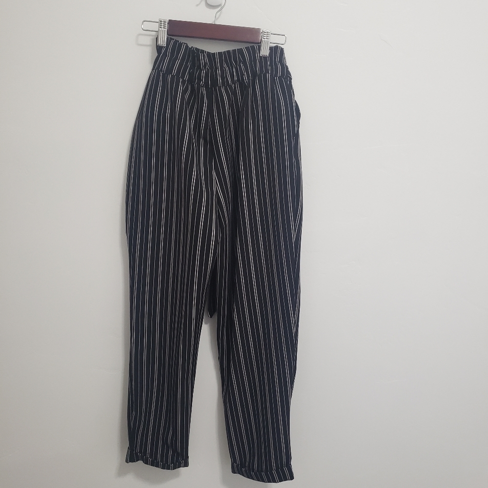 Striped Paperbag Pants Size M